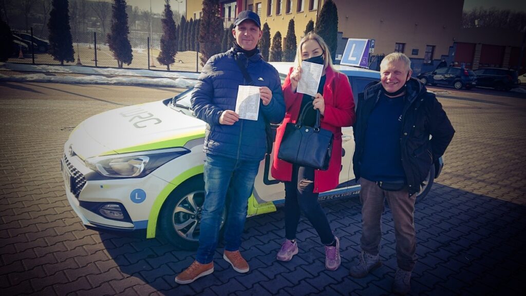 zadowoleni kursanci w szkole jazdy WRC Andrzej Grabowski Łomża