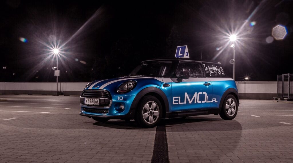 Nauka Jazdy Warszawa Elmol prawo jazdy na samochód