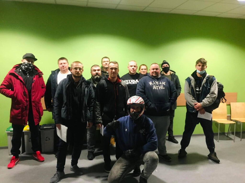 Nasza ekipa instrutorów nauki jazdy we Wrocławiu w Safe Driving Kowalczyk&Tajsiak